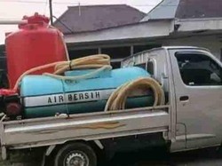 Kemarau Paksa Warga Kapuas Bergantung pada Air Galon Seharga Rp 5 Ribu