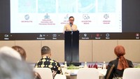 Wamendagri Bima Arya Minta Daerah Tingkatkan PAD Tanpa Bebani Masyarakat