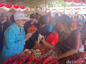 Pasar Rakyat PKK Bali di Karangasem Diburu Pembeli