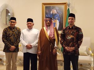 Hari Pertama Ngantor di Jakarta, Gus Kikin Temui Dubes Saudi