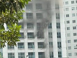 115 Personel Damkar Dikerahkan Tangani Kebakaran Apartemen di Tanah Abang