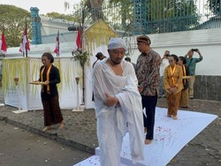 Jelang Jumenengan, Paku Buwono XIV Mangkubumi Diruwat Dalang Tengkleng