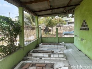 Melihat Pemakaman Tempat Ziarah di Kelurahan Jurumudi Tangerang
