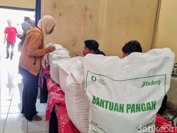 Bantuan Beras untuk 141 Ribu Warga Ponorogo Dipercepat, Ini Target Bulog
