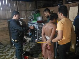 Video: Polisi Tangkap Pencuri Sarang Walet di Luwu, Kerugian Nyaris Rp 100 Juta