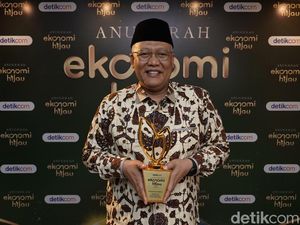 UT Raih Anugerah Ekonomi Hijau, Rektor: Kampus yang Datang ke Mahasiswa