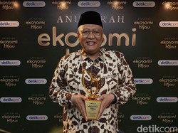 UT Raih Anugerah Ekonomi Hijau, Rektor: Kampus yang Datang ke Mahasiswa