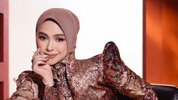 Gaya Dramatis Ria Ricis di Pemotretan Terbaru, Cantik Manglingi