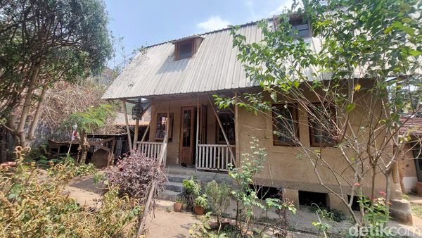 Menengok Rumah Tanah Cimahi: Ramah Lingkungan-Hemat Biaya 40 Persen