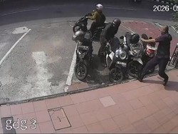 Video: Rekaman CCTV Security di Kelapa Gading Gagalkan Pencurian Motor