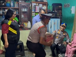 SPN Polda Metro Berikan Sembako dan Cek Kesehatan Gratis untuk Warga