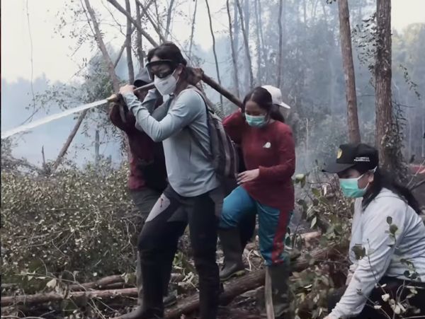 Sherina Cerita Kondisi Karhutla di Kalimantan dan Usaha Memadamkan