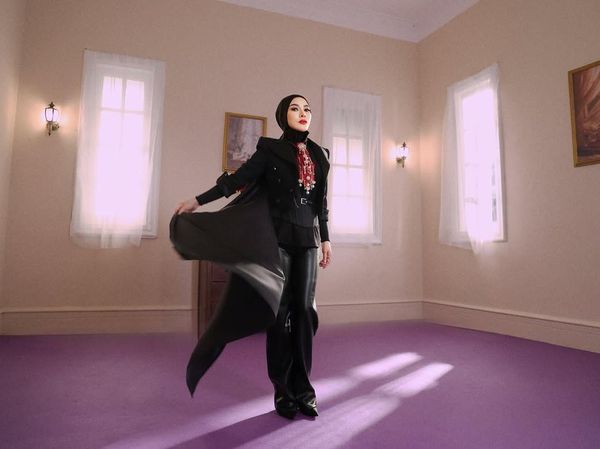 Syahrini soal Foto dari Getty Viral: Jadi Kayak Masuk ke Minyak Tanah