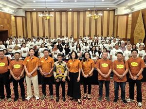 Sido Muncul Latih 100 Pemilik Angkringan di Surakarta untuk Berjualan Jamu