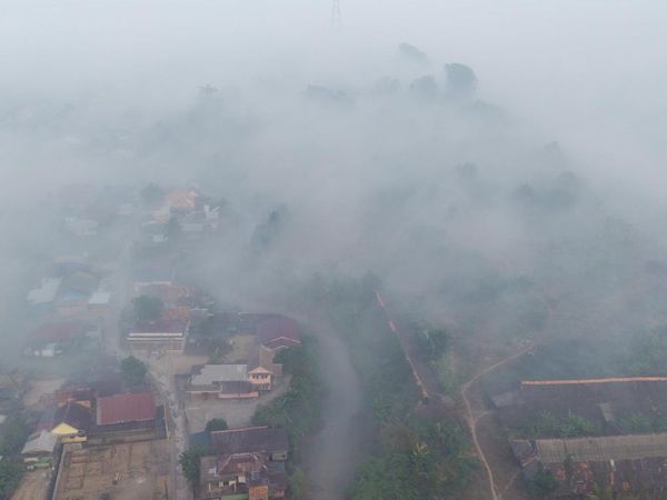 Asap Karhutla Selimuti Palembang, Nyaris Tak Terlihat Apa Pun!