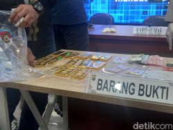 2 WN China Bawa 16 Batang Emas Diduga Ilegal Ditangkap di Bandara Manado