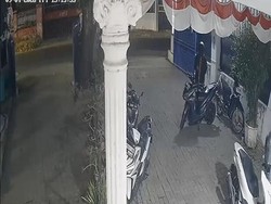 Sempat Sapa Pasien, 2 Maling Gasak Motor di Depan Klinik Probolinggo