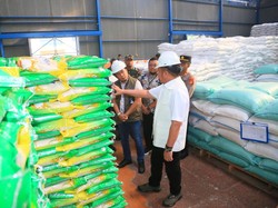 Cek Stok Beras di Gudang Bulog Lubuklinggau, Gubernur: Masih Aman!