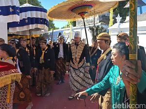 Raja-raja Nusantara Hadiri Jumenengan PB XIV Mangkubumi