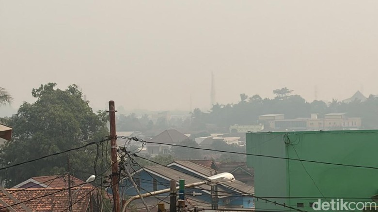Kabut Asap Selimuti Palembang, Kualitas Udara Sangat Tidak Sehat