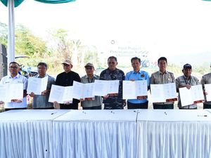 Kemenko Pangan Pastikan Hasil Panen Kedelai Pilot Project Cariu Terserap