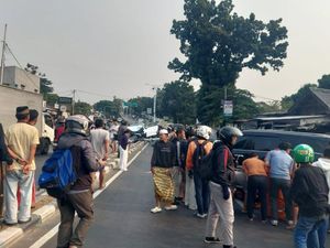 Kecelakaan Beruntun di Kembangan Jakbar, Ada Korban Tergeletak