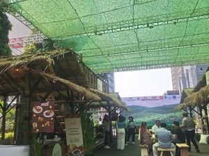 Paviliun Artha Graha Peduli Bawa Misi Edukasi Fauna ke Pasar Wiwitan SCBD