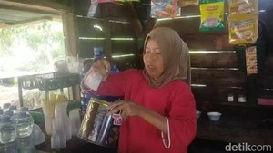Keluh Pedagang Saat Jalur Pendakian Gunung Ciremai Ditutup