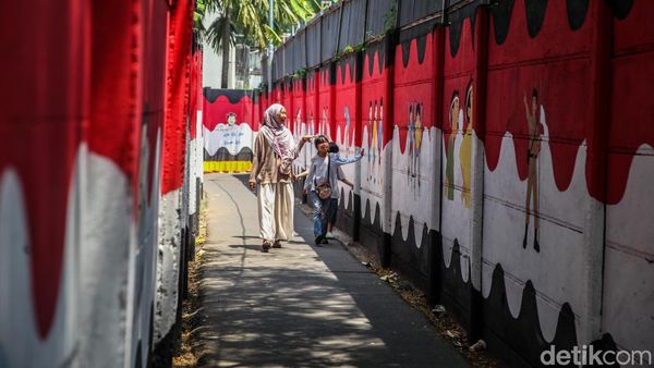Wajah Gang Mampang Berubah dengan Sentuhan Mural