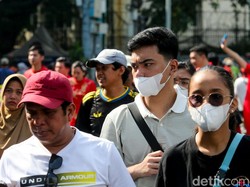 Jangan Pakai Masker Kain! Ini Cara Tangkal Abu Anak Krakatau