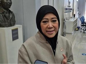 Menkomdigi Imbau Warga Waspadai Dampak Erupsi Anak Krakatau