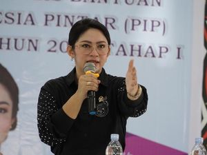 Dinsos Torut Heran Anggota DPR RI Eva Masuk Desil 4-Diduga Terima Bansos PKH