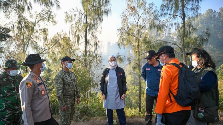 Bupati Ipuk Tetapkan Status Tanggap Darurat Karhutla Ijen