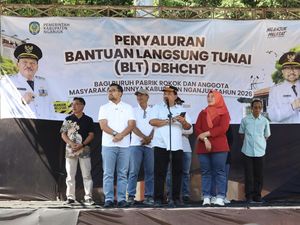 Bupati-Wabup Nganjuk Salurkan BLT Cukai untuk 4.095 Pekerja Rokok