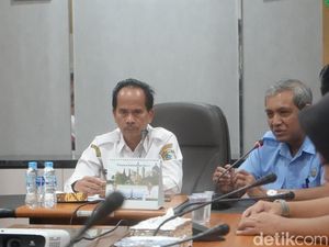 Soroti Seabrek Keluhan Warga, Bupati Sintang Tegur Kades Muakan Petinggi