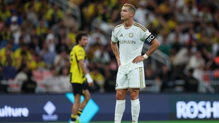 JEDDAH, SAUDI ARABIA - SEPTEMBER 5:Cristiano Ronaldo of Al Nassr reacts during the Saudi pro league match between Al Ittihad and Al Nassr at Alinma Stadium on September 5, 2026 in Jeddah, Saudi Arabia.  (Photo by Yasser Bakhsh/Getty Images)