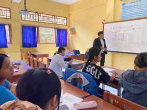 Pernah Kesulitan Bayar Les, Pria di Buleleng Kini Buka Kelas Mandarin Gratis