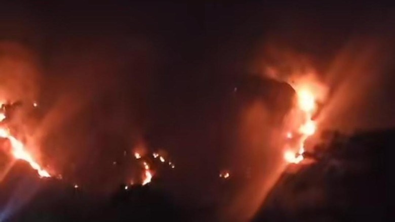 Wilayah Gunung Saukang Maros Kebakaran di Pos 5 Malam Ini