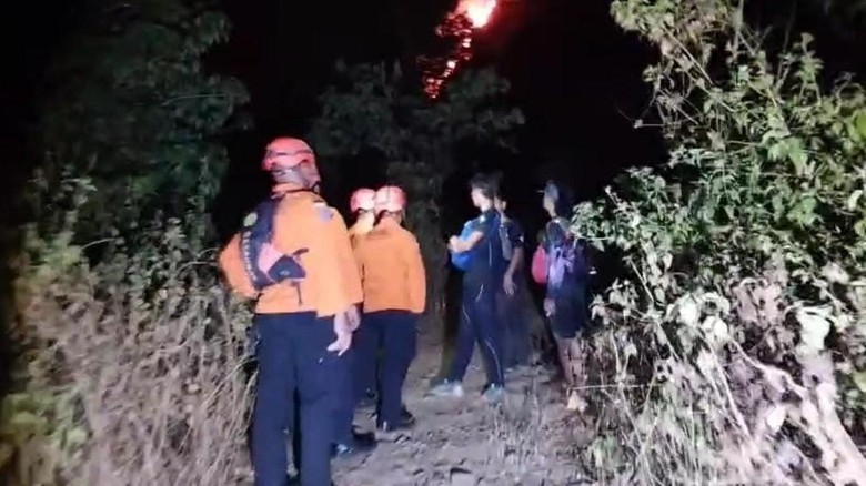 Kebakaran di Gunung Bulu Saukang Maros Meluas, Pendaki Dievakuasi