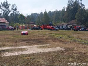 Heli Water Bombing Tiba Hari Ini, Siap Padamkan Karhutla Ijen