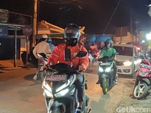 Warga Lampung Diminta Waspadai Abu Vulkanik Gunung Anak Krakatau