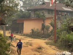 Warga Muakan Petinggi Sintang Luapkan Seabrek Keluhan, soal Jalan-Bantuan Sosial