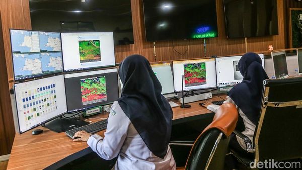 Abu Vulkanik Anak Krakatau Masih Terpantau, Sebaran Capai Bengkulu hingga Jabodetabek