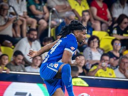 Tandukan Maut Adama Traore ke Gawang Sendiri