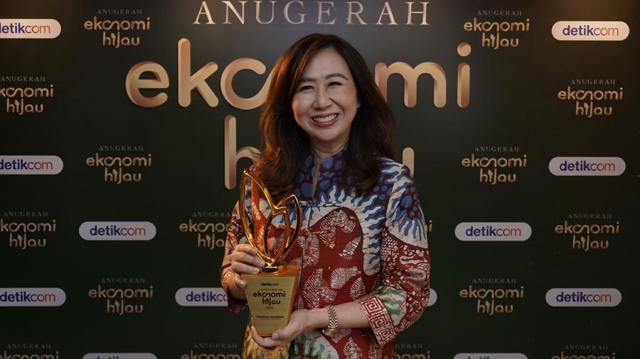 Dorong Perkebunan Berkelanjutan, Tingning Sukowignjo Raih Apresiasi Ekonomi Hijau