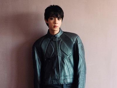Bikin Pangling! Tampilan Jin BTS Hingga Ningning aespa Jadi Model Gucci