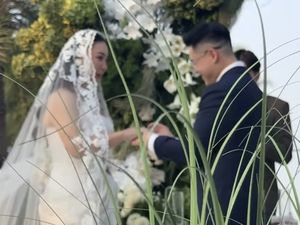 Congrats! Devy Anastasia Menikah dengan Hosea