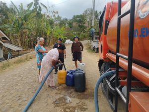Pemkab Jember Salurkan 607 Ribu Liter Air Bersih Atasi Kekeringan