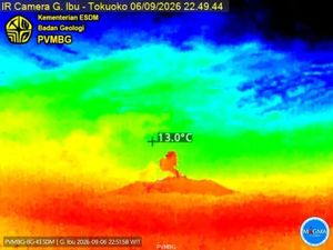 Gunung Ibu di Malut Juga Erupsi Minggu Malam, Status Waspada