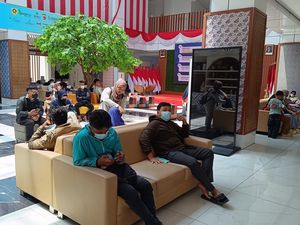 Bogor Terdampak Abu Anak Krakatau, Pelayanan Pemkab Berjalan Normal